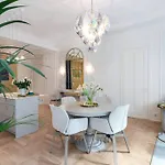 Jogailos Peaceful Old Town Luxury 3 Bdr, 2 Bthr, Free Garage, Top-speed Wifi Apartament