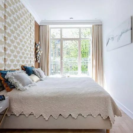 Jogailos Peaceful Old Town Luxury 3 Bdr, 2 Bthr, Free Garage, Top-speed Wifi Apartment