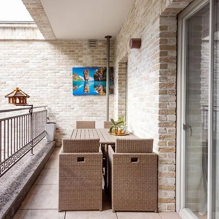 Apartment Jogailos Peaceful Old Town Luxury 3 Bdr, 2 Bthr, Free Garage, Top-speed Wifi
