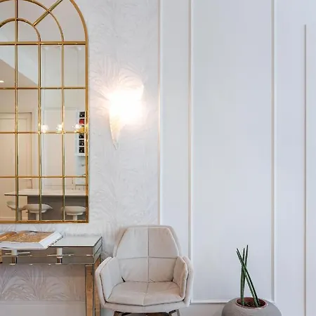 Jogailos Peaceful Old Town Luxury 3 Bdr, 2 Bthr, Free Garage, Top-speed Wifi Διαμέρισμα *