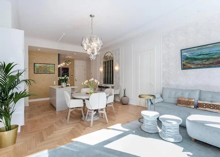 Jogailos Peaceful Old Town Luxury 3 Bdr, 2 Bthr, Free Garage, Top-speed Wifi Apartman