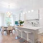Jogailos Peaceful Old Town Luxury 3 Bdr, 2 Bthr, Free Garage, Top-speed Wifi *
