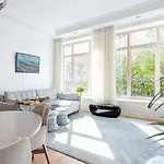 Jogailos Peaceful Old Town Luxury 3 Bdr, 2 Bthr, Free Garage, Top-speed Wifi Butas *