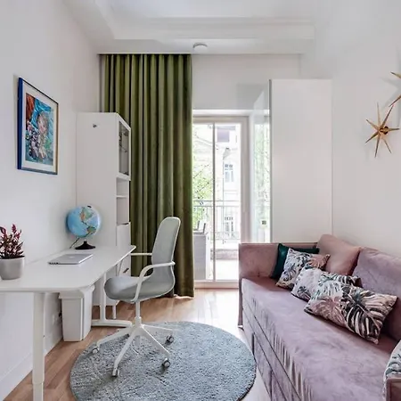 公寓 Jogailos Peaceful Old Town Luxury 3 Bdr, 2 Bthr, Free Garage, Top-speed Wifi