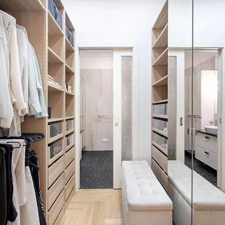 Jogailos Peaceful Old Town Luxury 3 Bdr, 2 Bthr, Free Garage, Top-speed Wifi Lägenhet Vilnius