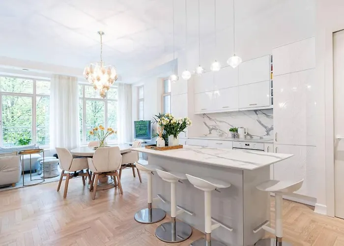 Jogailos Peaceful Old Town Luxury 3 Bdr, 2 Bthr, Free Garage, Top-speed Wifi *