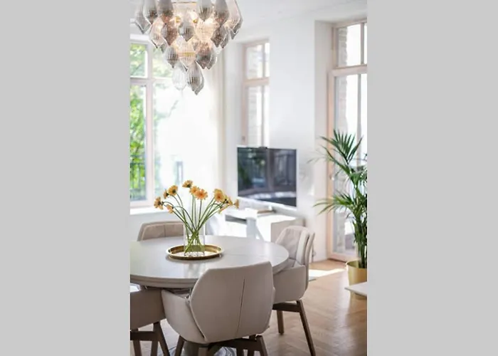 Jogailos Peaceful Old Town Luxury 3 Bdr, 2 Bthr, Free Garage, Top-speed Wifi * Vilna